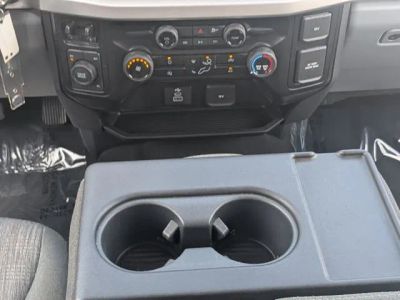 2025 Ford F-250SD — photo 17 view
