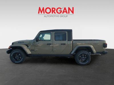 2026 Jeep Gladiator — photo 8 view