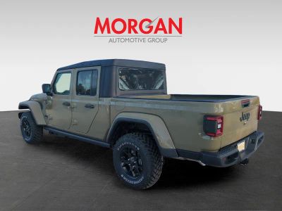 2026 Jeep Gladiator — photo 7 view