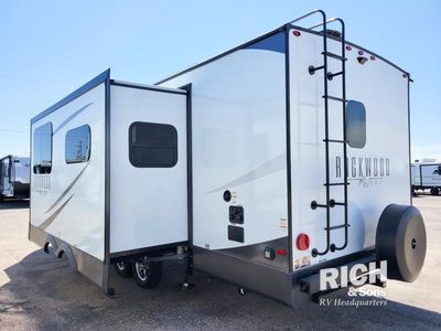 2025 Forest River Rockwood Ultra Lite - Photo 4