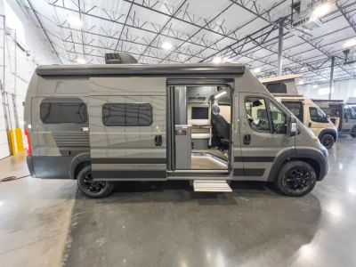 2027 Grand Design LINEAGE SERIES VP — photo 16 view