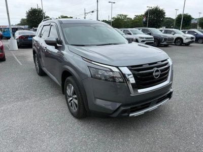 2025 Nissan Pathfinder - Photo 3