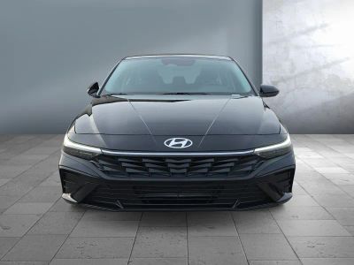 2026 Hyundai Elantra - Photo 2