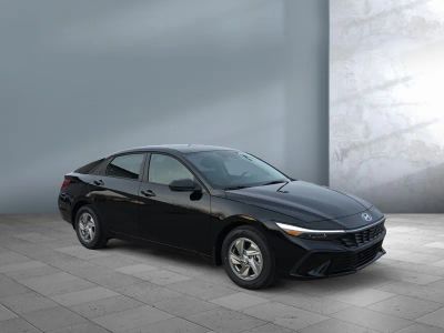 2026 Hyundai Elantra - Photo 8