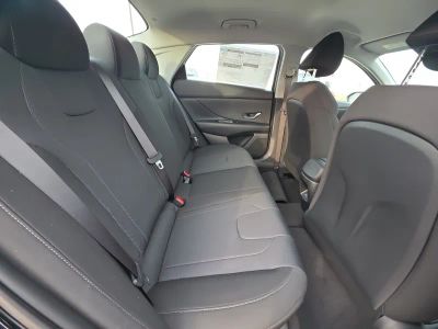 2026 Hyundai Elantra - Photo 14