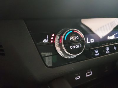 2024 Mitsubishi Outlander - Photo 19
