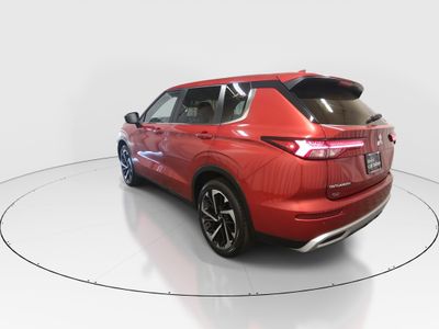 2024 Mitsubishi Outlander - Photo 5