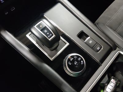 2024 Mitsubishi Outlander - Photo 21