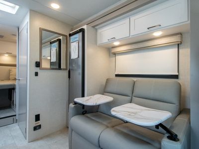 2026 Thor Motor Coach Quantum Sprinter - Photo 9