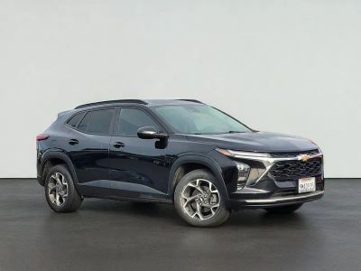 2024 Chevrolet TRAX LT in Mosaic Black Metallic — front three-quarter view