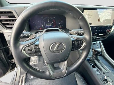 2024 Lexus GX — photo 39 view