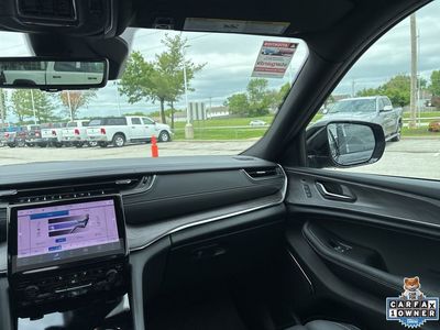 2025 Jeep Grand Cherokee — photo 50 view