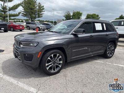 2025 Jeep Grand Cherokee — photo 14 view