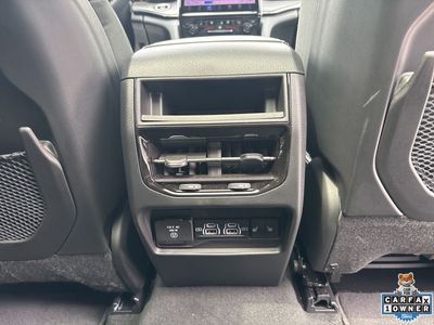 2025 Jeep Grand Cherokee — photo 48 view