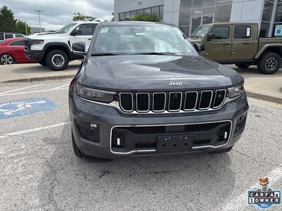 2025 Jeep Grand Cherokee — photo 9 view