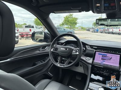 2025 Jeep Grand Cherokee — photo 49 view