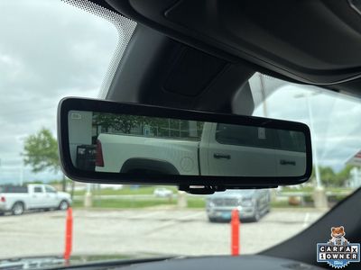 2025 Jeep Grand Cherokee — detail view