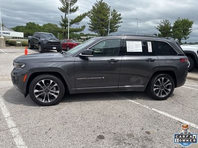 2025 Jeep Grand Cherokee — photo 17 view