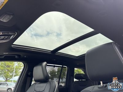 2025 Jeep Grand Cherokee — side profile view