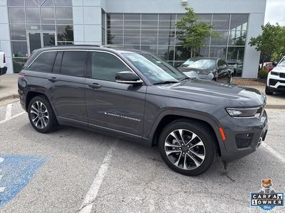 2025 Jeep Grand Cherokee — photo 35 view