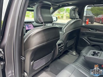 2025 Jeep Grand Cherokee — photo 40 view