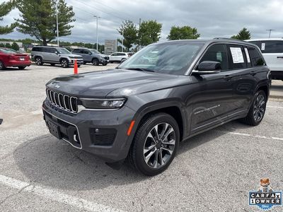 2025 Jeep Grand Cherokee — photo 13 view