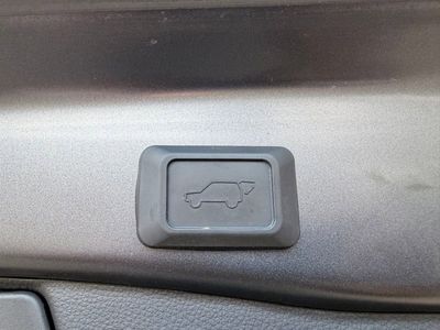 2023 Toyota RAV4 XLE - Photo 37