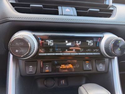 2023 Toyota RAV4 XLE - Photo 20