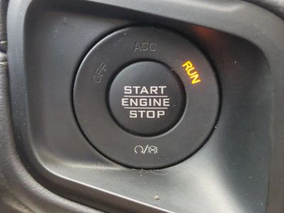2025 Jeep Wrangler — photo 29 view