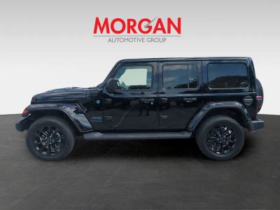 2025 Jeep Wrangler — photo 8 view
