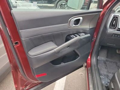 2025 Kia Sorento — detail view