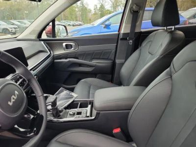 2025 Kia Sorento — photo 8 view