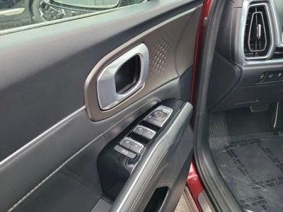 2025 Kia Sorento — engine compartment view