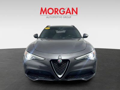 2023 Alfa Romeo Stelvio — detail view