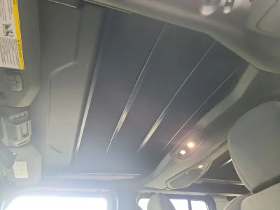 2026 Jeep Wrangler — photo 20 view