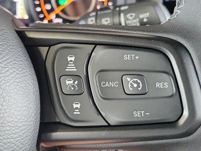 2026 Jeep Wrangler — photo 24 view