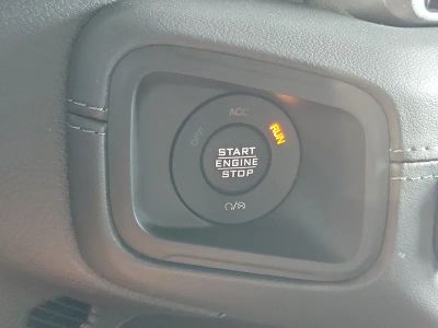 2026 Jeep Wrangler — photo 30 view