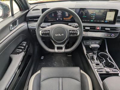 2026 Kia K5 — photo 18 view