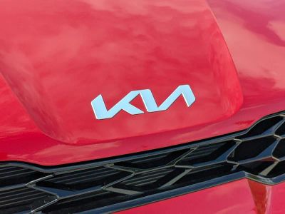 2026 Kia K5 — photo 11 view