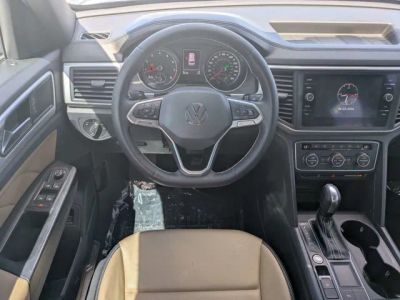2021 Volkswagen Atlas Cross Sport — photo 14 view