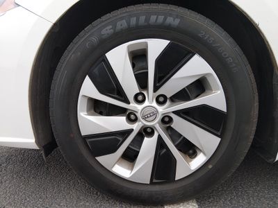2023 Nissan Altima - Photo 10