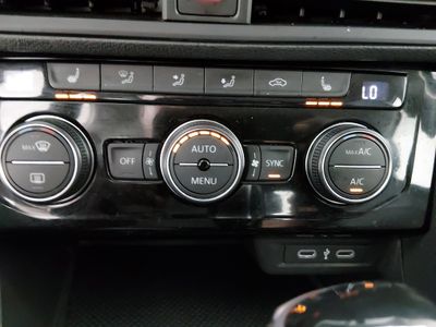 2024 Volkswagen Jetta — photo 18 view
