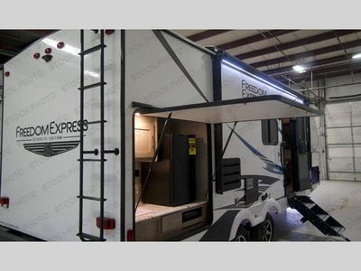 2021 Coachmen Freedom Express Ultra Lite - Photo 3