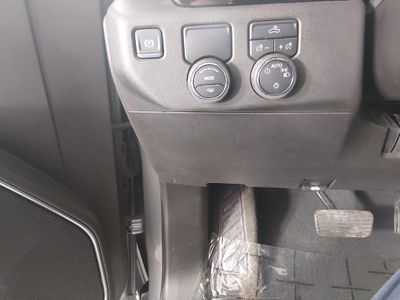 2025 Chevrolet Silverado 1500 - Photo 13
