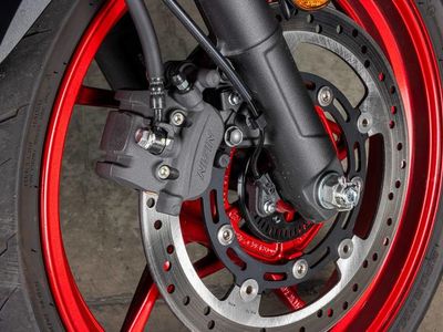 2025 Kawasaki Z500 SE ABS - Photo 6