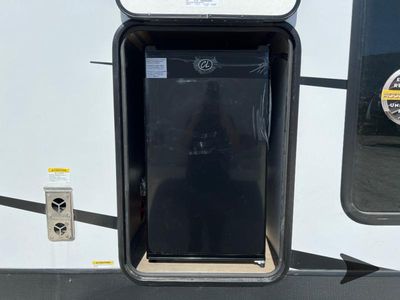 2025 Forest River RV Ozark - Photo 8