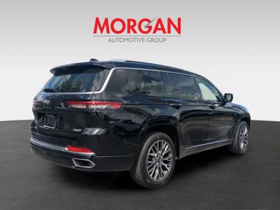 2023 Jeep Grand Cherokee L — detail view