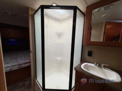 2015 Forest River RV Cherokee Grey Wolf — photo 19 view