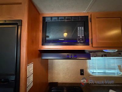 2015 Forest River RV Cherokee Grey Wolf — photo 16 view