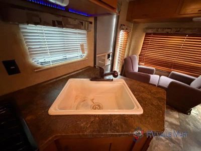 2015 Forest River RV Cherokee Grey Wolf — photo 14 view